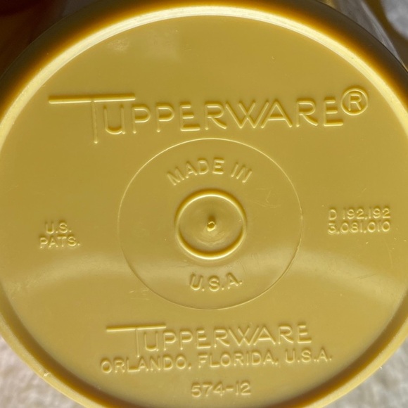 Tupperware Yellow Storage Containers - Picture 7 of 8